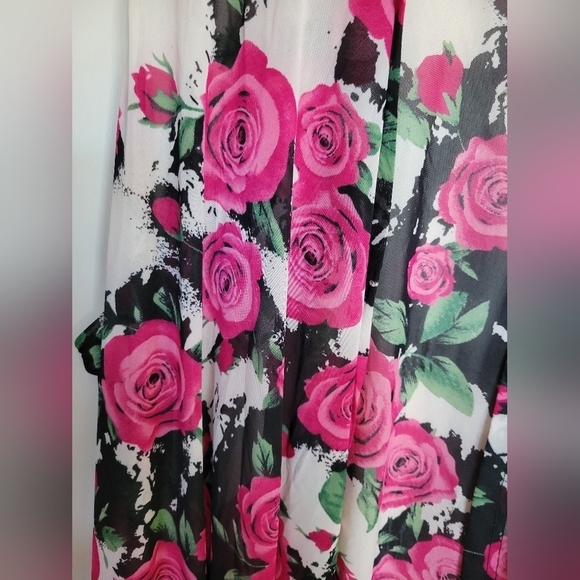 Crazy Train Women's Pink Rose Floral Valentine Sleeveless Mesh Duster Vest - Picture 4 of 7